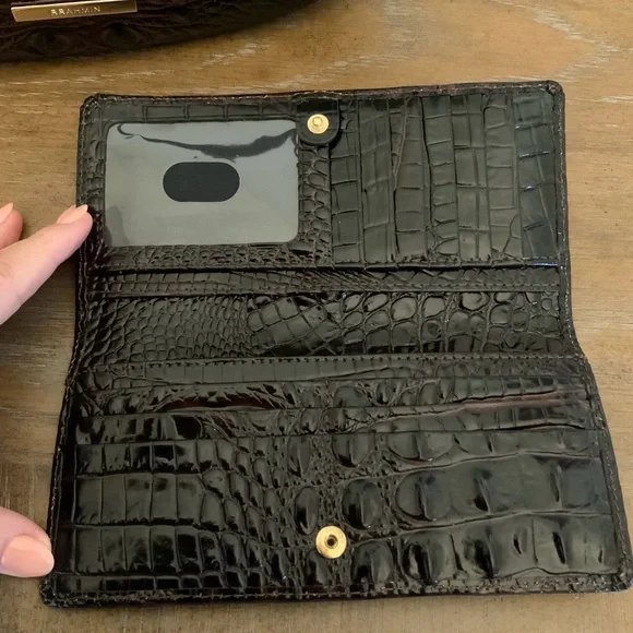 Brahmin Small Bekka & Ady Wallet w/ double eye placement - Picture 8 of 8